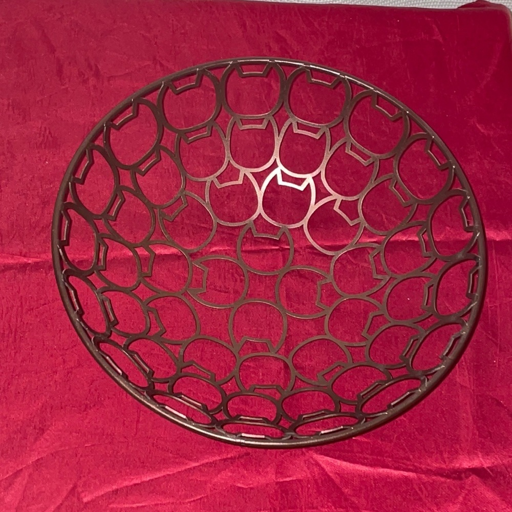 Decorative bowl w/ cat pattern bronze